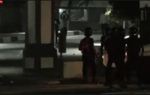 UCAD : une assemblée générale vire à des affrontements violents, plusieurs blessés graves UCAD : une assemblée générale vire à des affrontements violents, plusieurs blessés graves