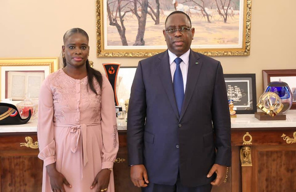 ONU ou Présidentielle 2029 : Thérèse Faye invite Macky Sall à clarifier l’avenir de l’APR ONU ou Présidentielle 2029 : Thérèse Faye invite Macky Sall à clarifier l’avenir de l’APR