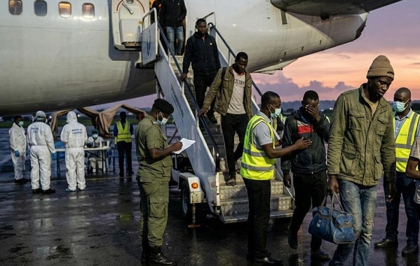 Expulsés des États-Unis : pourquoi des Sénégalais ont été envoyés en Sierra Leone