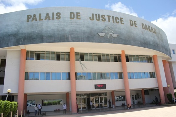Accusé d’attouchements sur une fillette de 3 ans, l’imam Mouhamed Camara retrouve la liberté après quatre années de détention provisoire Accusé d’attouchements sur une fillette de 3 ans, l’imam Mouhamed Camara retrouve la liberté après quatre années de détention provisoire