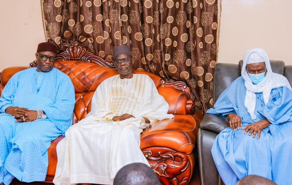 Louga : le Premier ministre Al Aminou Lô rend visite à Thierno Bachir Tall