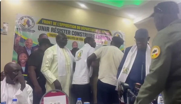Touba : après la mise en garde des Baye Fall, le parti Kiiray suspend l’installation de ses cellules politique Touba : après la mise en garde des Baye Fall, le parti Kiiray suspend l’installation de ses cellules politique
