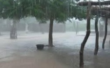 Kédougou : Des vents violents et de fortes pluies plongent Saraya et Fongolémy dans le noir