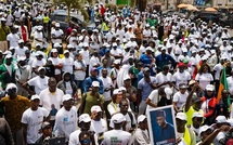 Ousmane Sonko aux côtés des militants lors de « Dakar en marche » (PHOTOS)